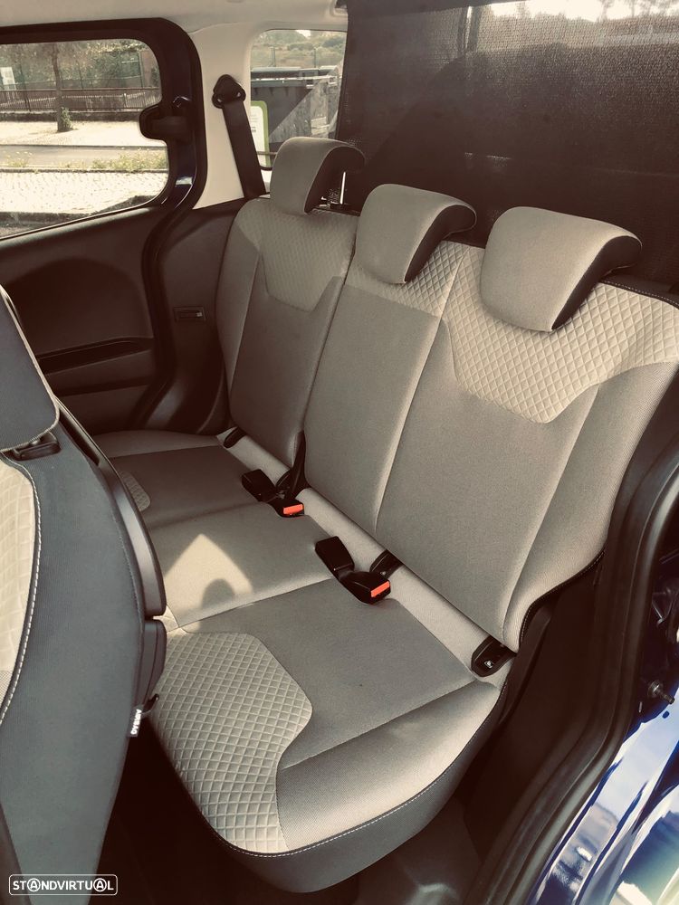 Ford Tourneo Courier 1.0 EcoBoost Titanium - 14