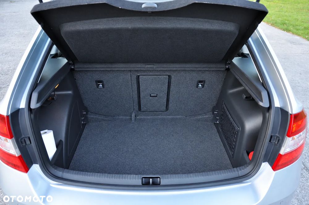 Skoda RAPID Spb 1.2 TSI Elegance Max - 21