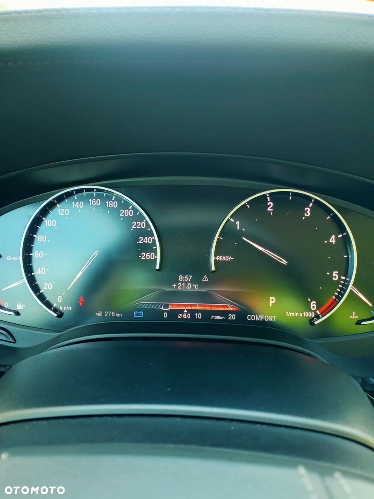 BMW Seria 5 518d Luxury Line - 11