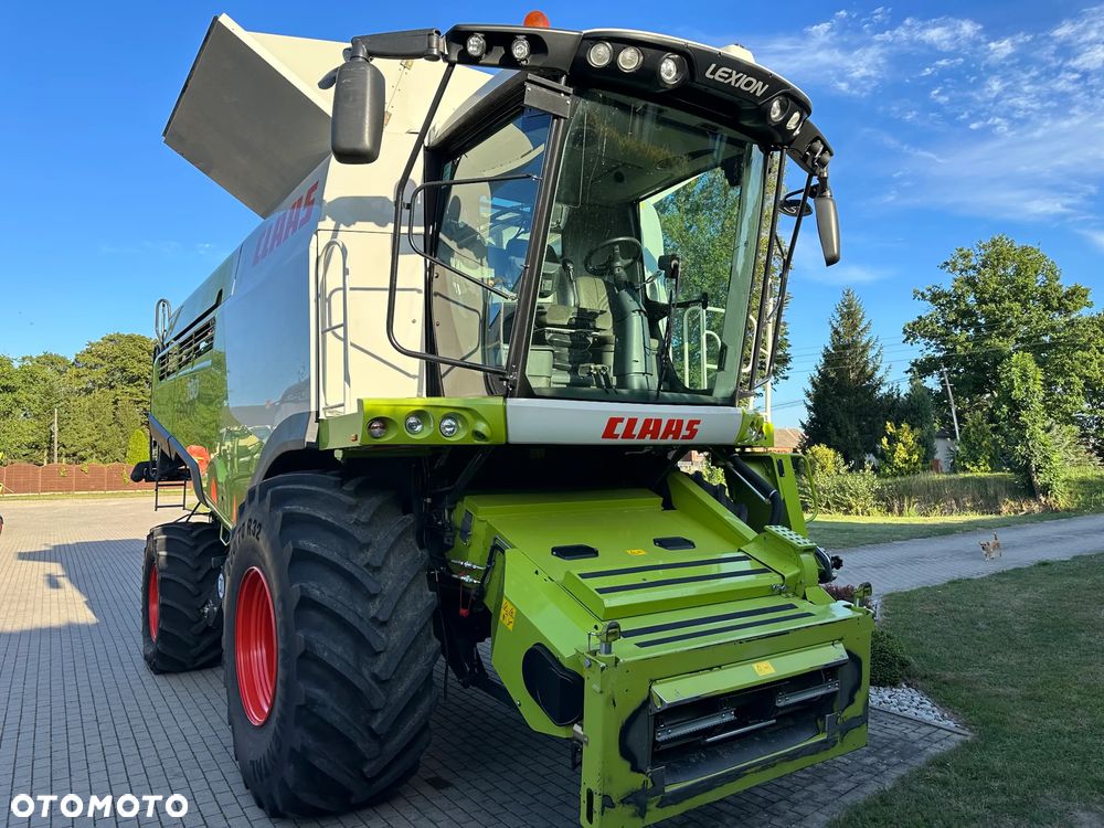Claas Lexion 760+V900 - 10