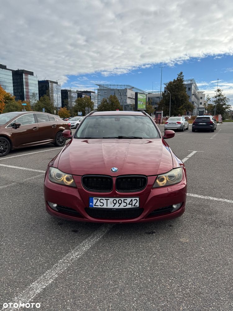 BMW Seria 3 320d - 24