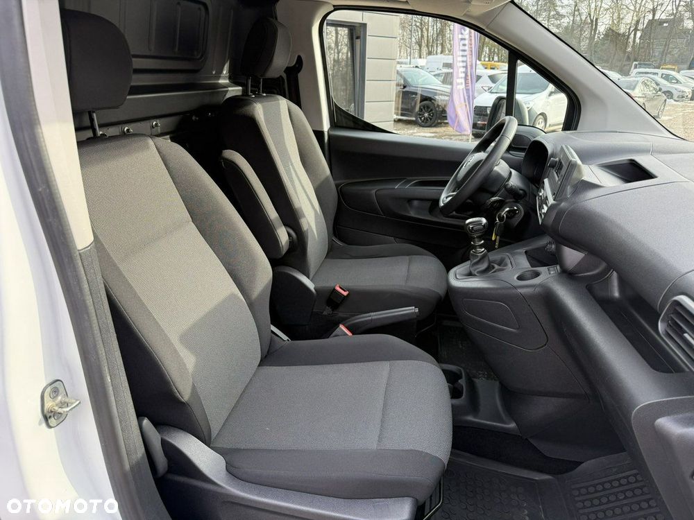 Toyota Proace City - 11