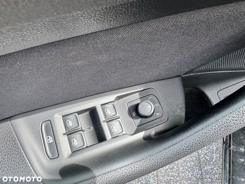 Volkswagen Passat 2.0 TDI EVO Elegance DSG - 18