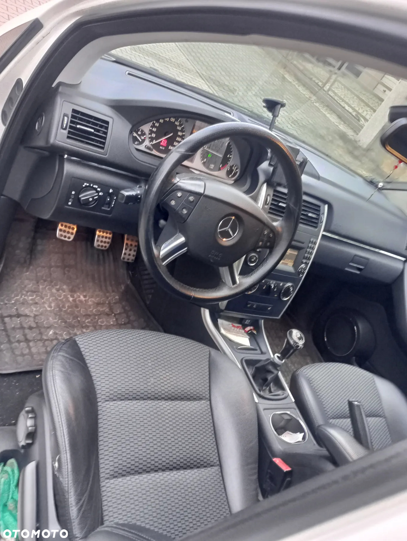 Mercedes-Benz Klasa B 200 CDI - 8