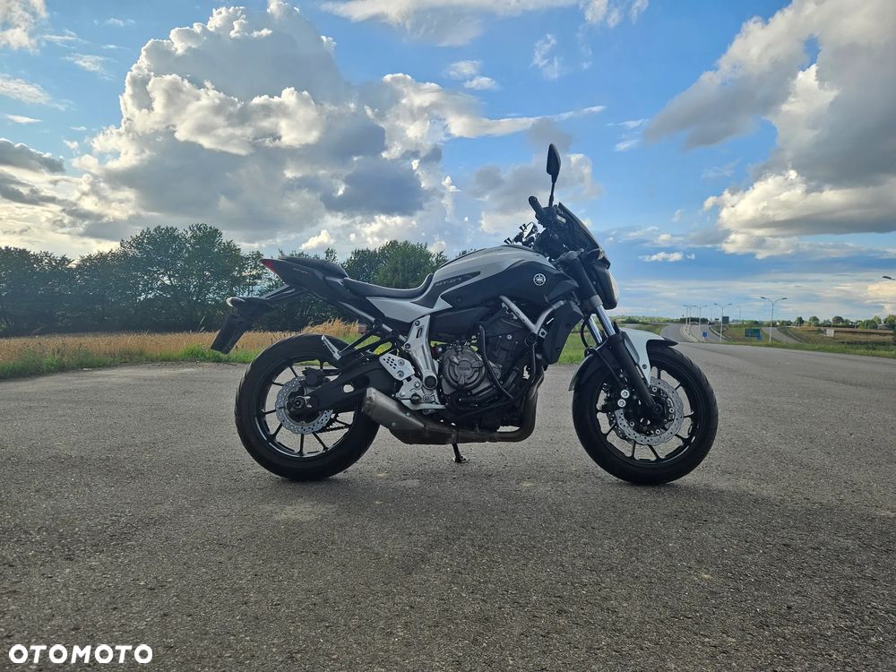 Yamaha MT - 7