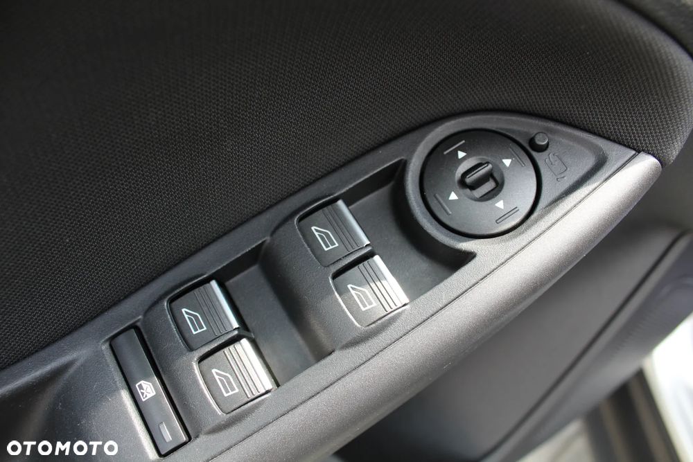 Ford Focus 1.0 EcoBoost 99g Titanium - 13
