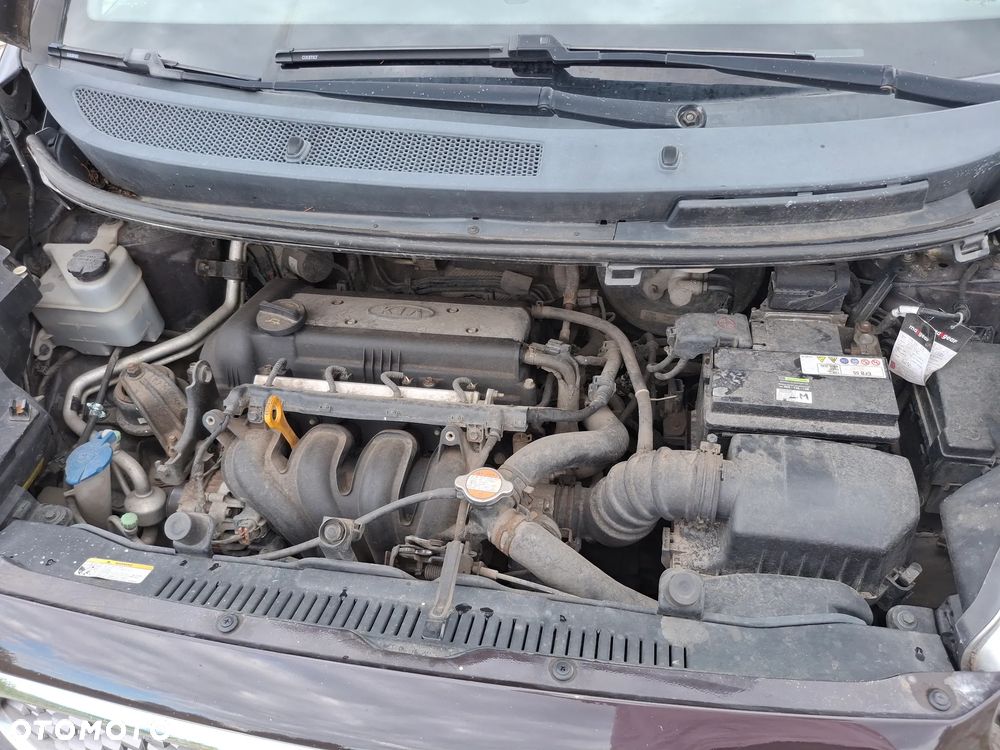 Kia Venga 1.4 L - 5