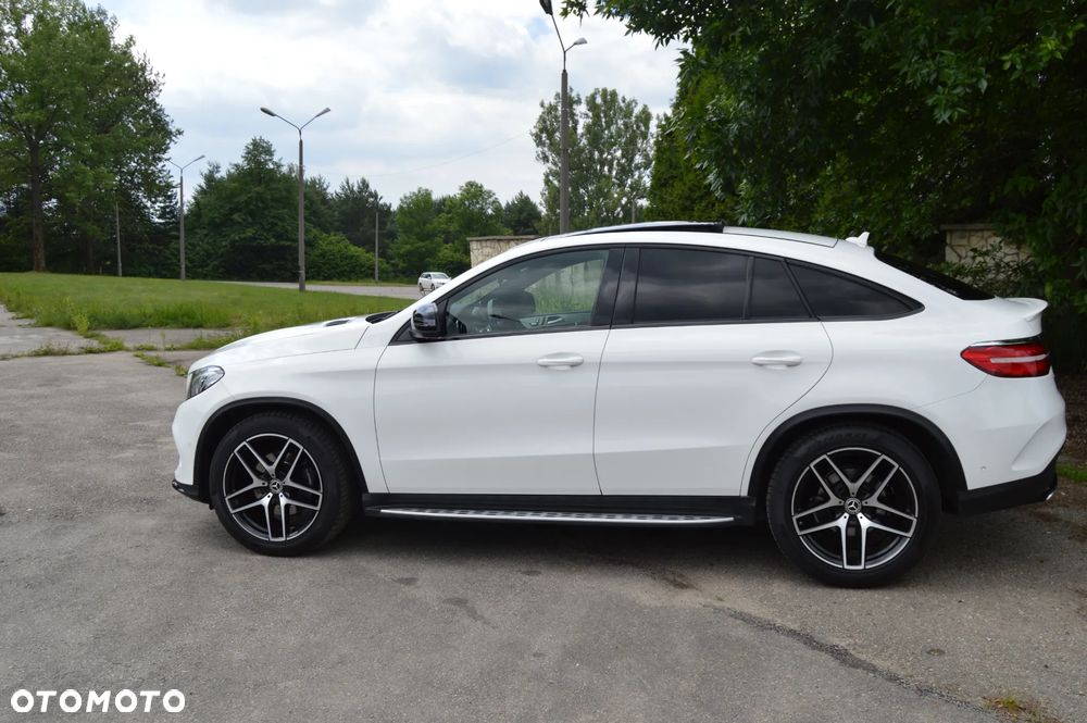 Mercedes-Benz GLE - 27