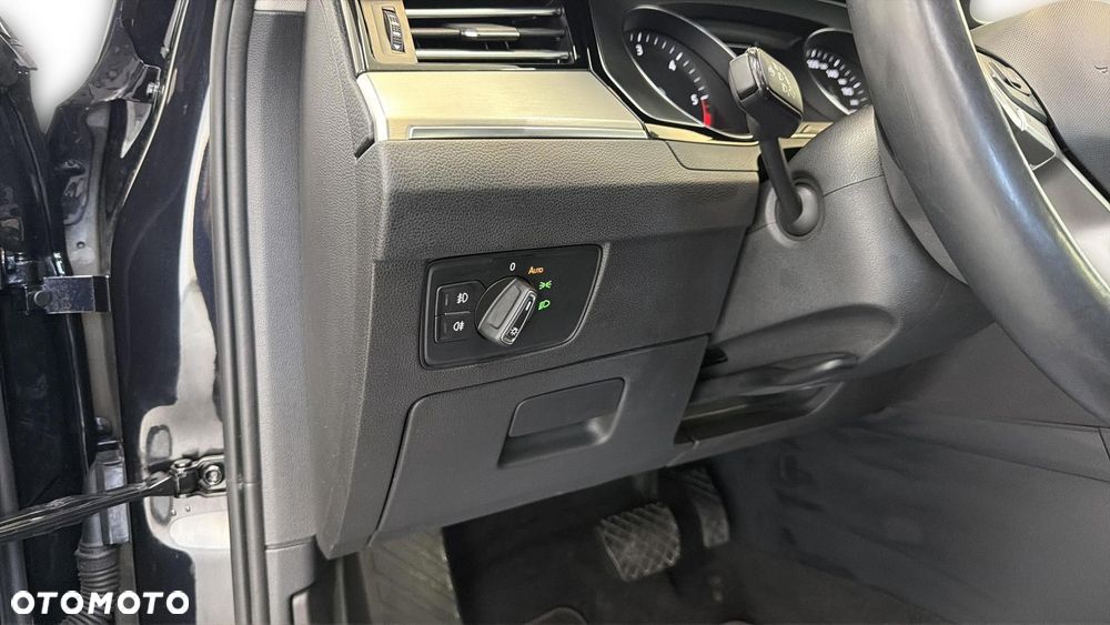 Volkswagen Passat 2.0 TDI EVO Elegance DSG - 21