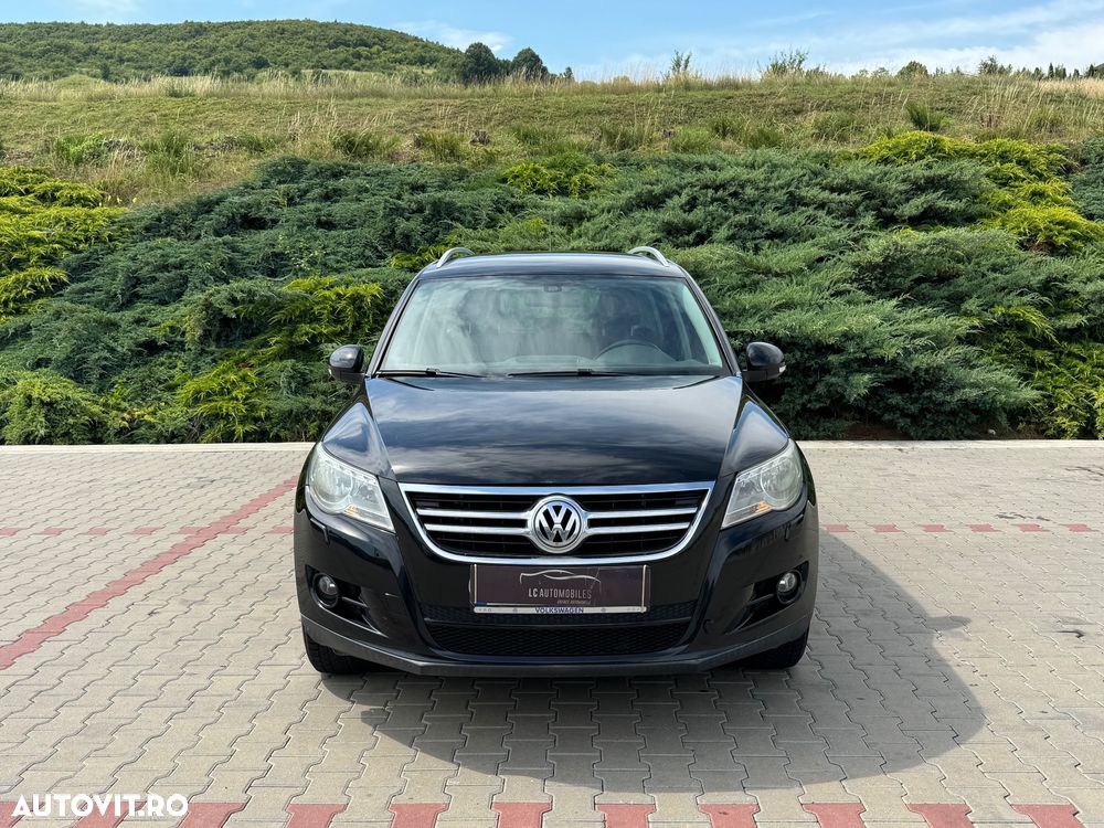 Volkswagen Tiguan - 2