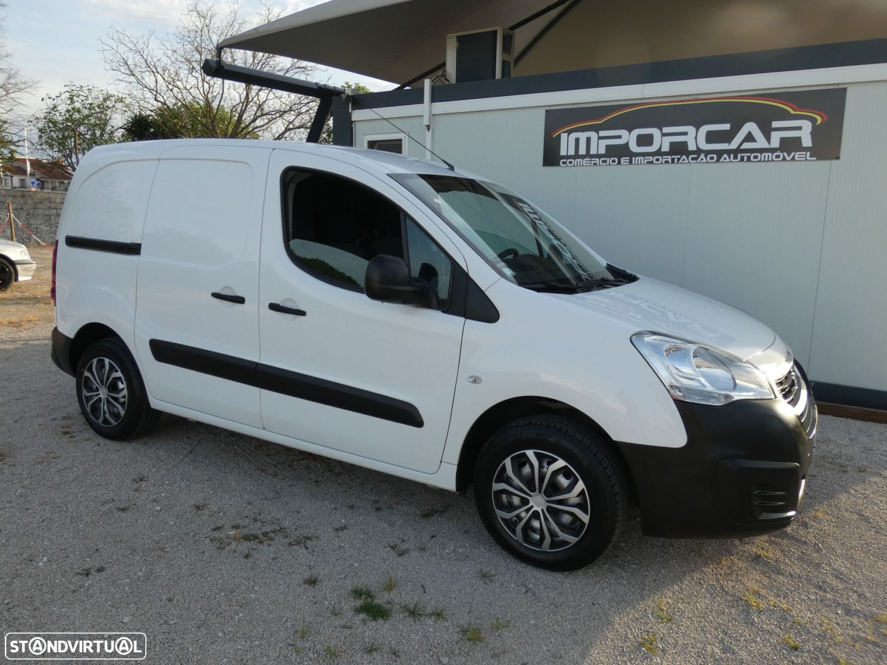 Peugeot Partner 1.6 BlueHDi L1 Premium 3L - 1