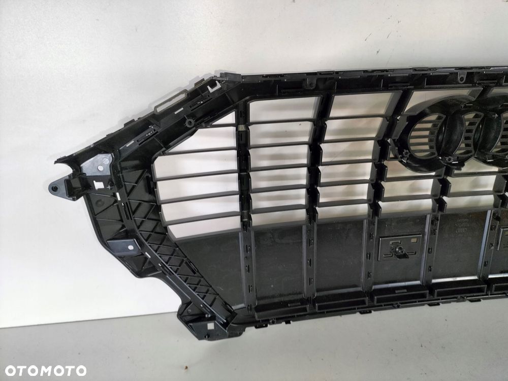atrapa kratka grill audi q3 18- sportback - 7