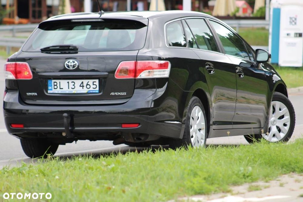 Toyota Avensis 1.8 Sol plus NAVI - 39