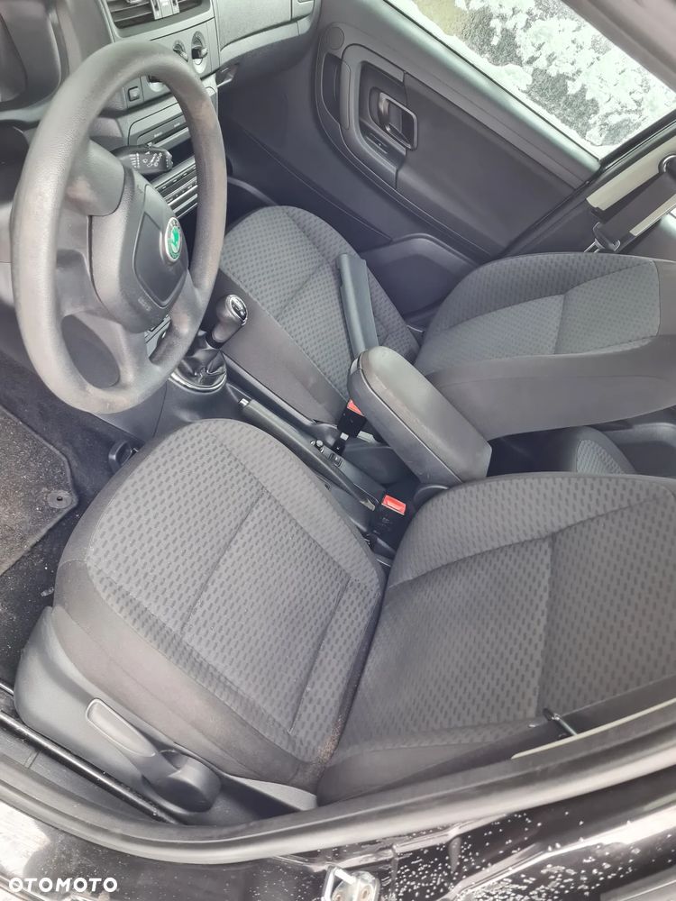 Fotel kanapa boczek tapicerka kokpit poduszki kierownica elementy wnętrza Skoda Fabia II 2010r części - 1