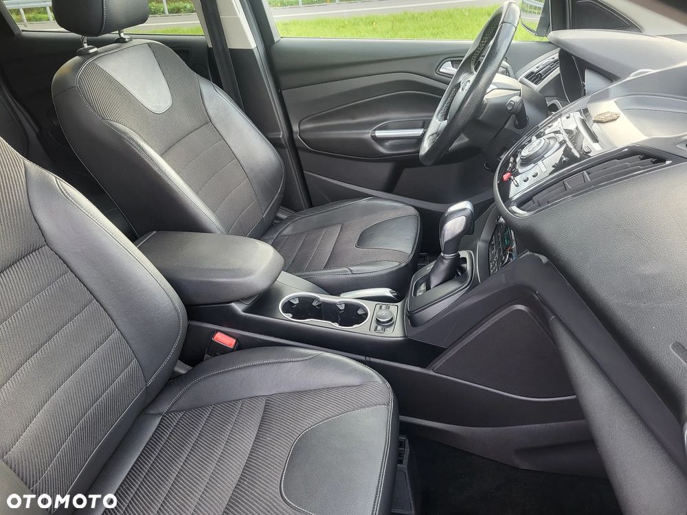 Ford Kuga 2.0 TDCi 4x4 Titanium - 10