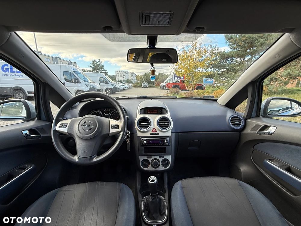 Opel Corsa 1.4 16V Enjoy - 10