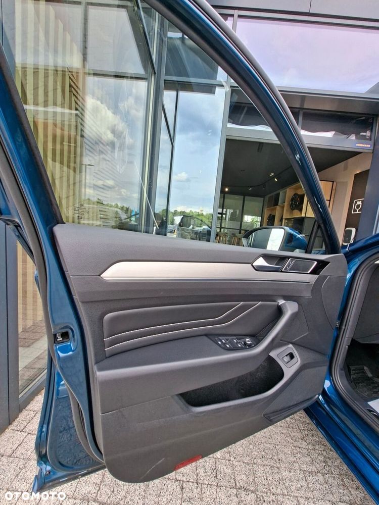 Volkswagen Passat - 3
