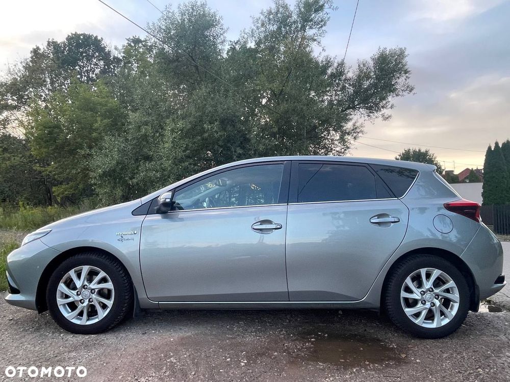 Toyota Auris Hybrid 135 Premium - 5