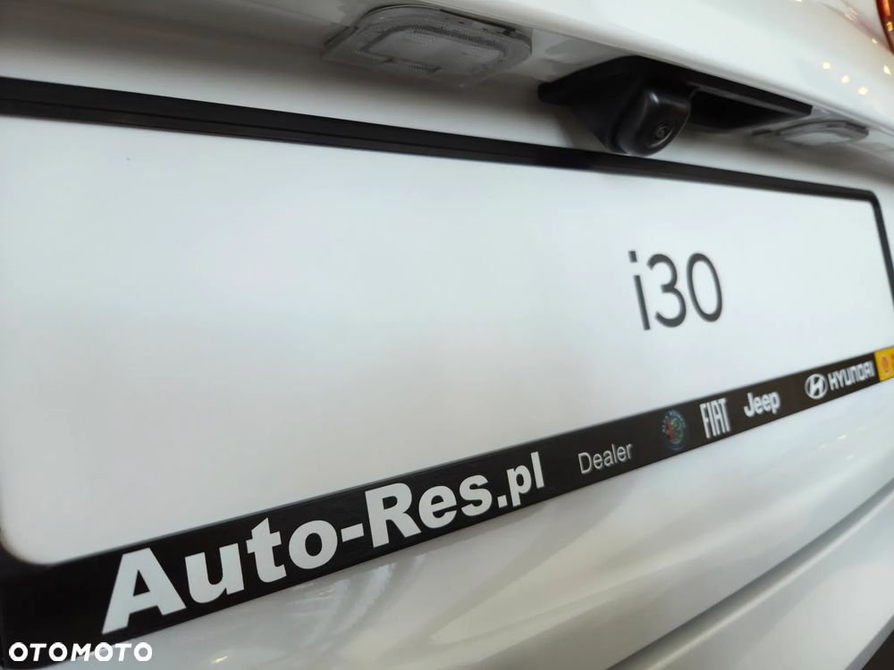 Hyundai i30 1.5 T-GDI 48V Smart DCT - 12