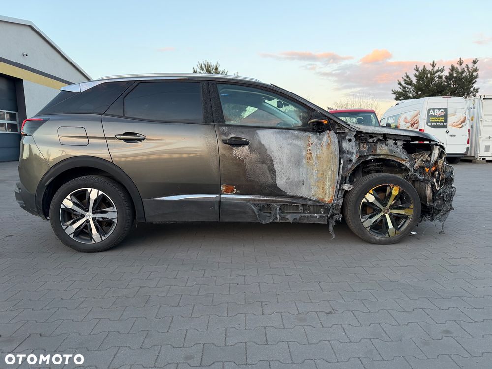 Peugeot 3008 BlueHDi 130 Stop & Start Allure Business-Paket - 3