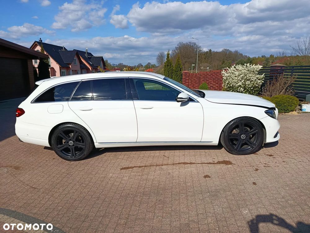 Mercedes-Benz Klasa E 220 d 9G-TRONIC - 9