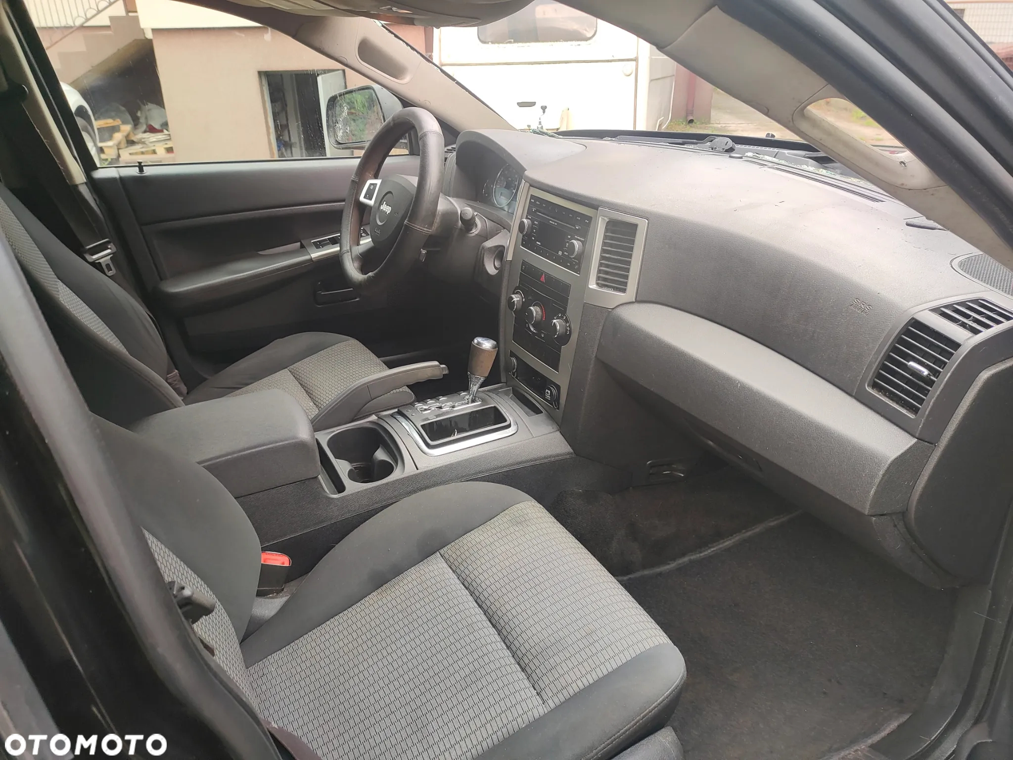 Jeep Grand Cherokee 3.7 4x2 Laredo - 14