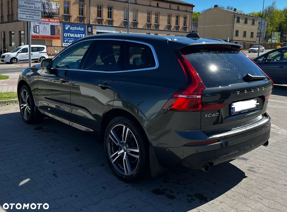 Volvo XC 60 T5 Momentum - 6