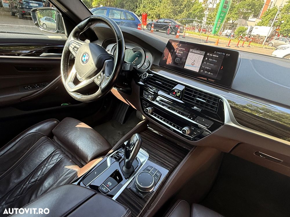 BMW Seria 5 530d xDrive Aut. Luxury Line - 13
