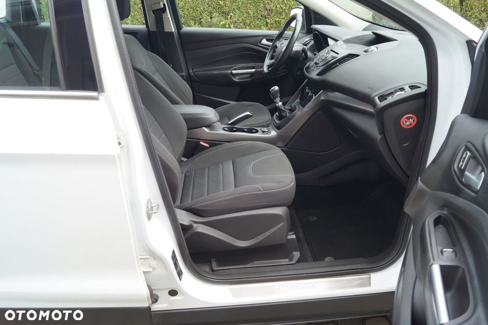 Ford Kuga 1.5 EcoBoost 2x4 SYNC - 24