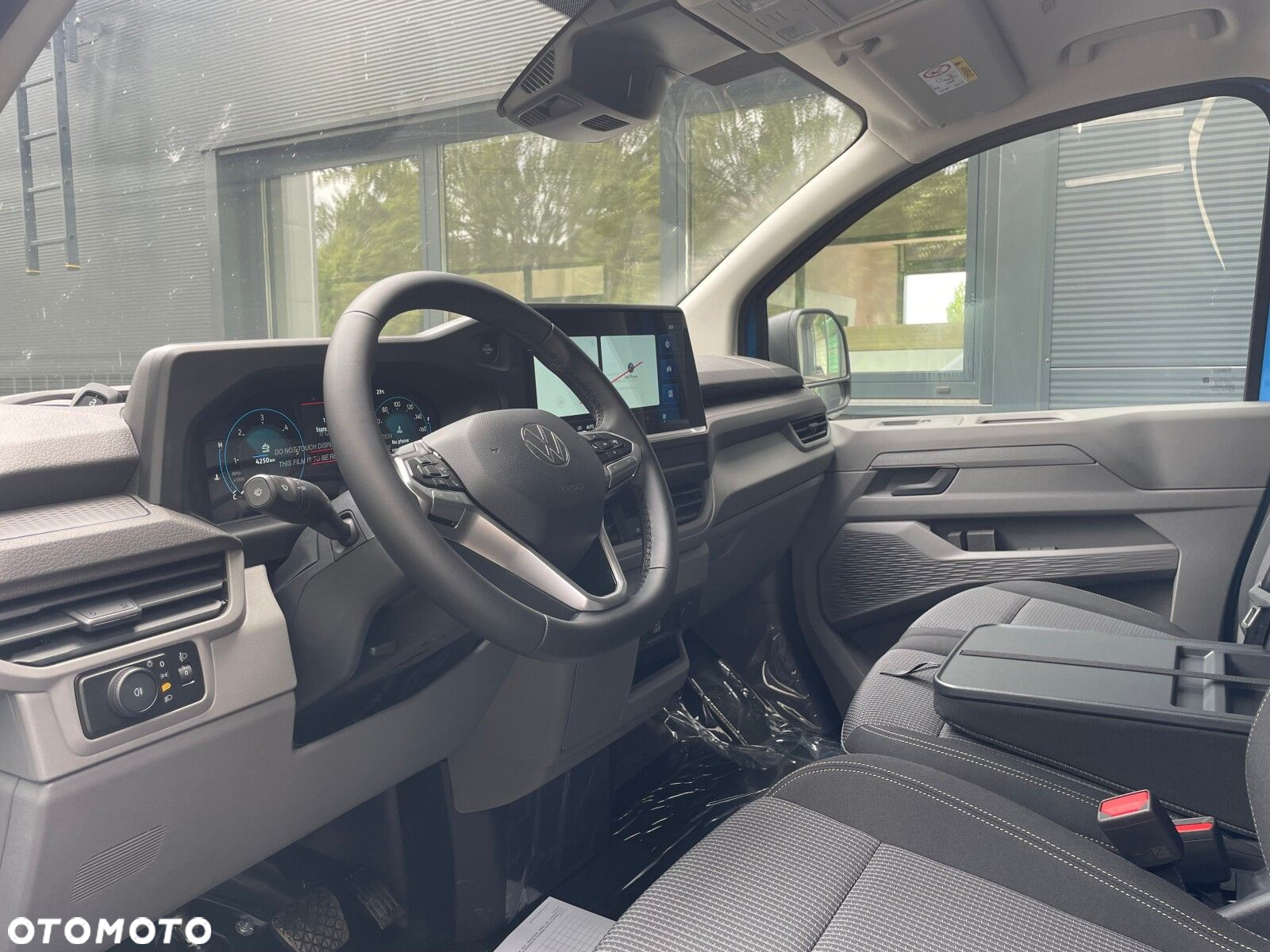 Volkswagen Transporter 2.0 TDI 150 KM 8-automat L1 - 7