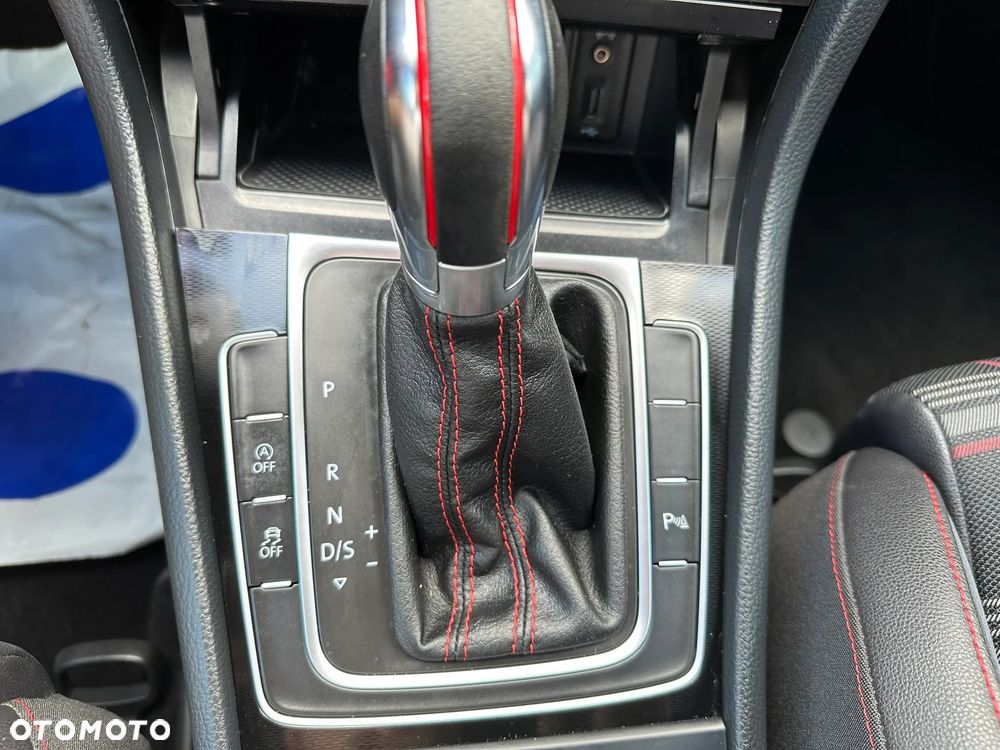 Volkswagen Golf GTI BlueMotion Technology DSG - 28