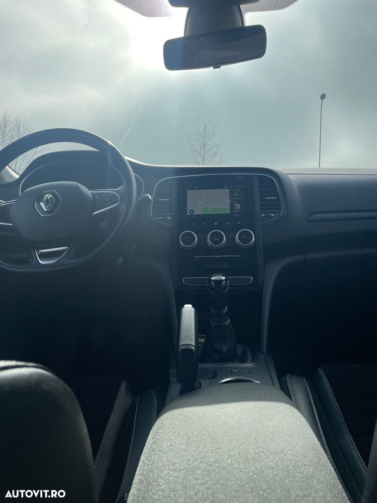 Renault Megane BLUE dCi 115 INTENS - 3