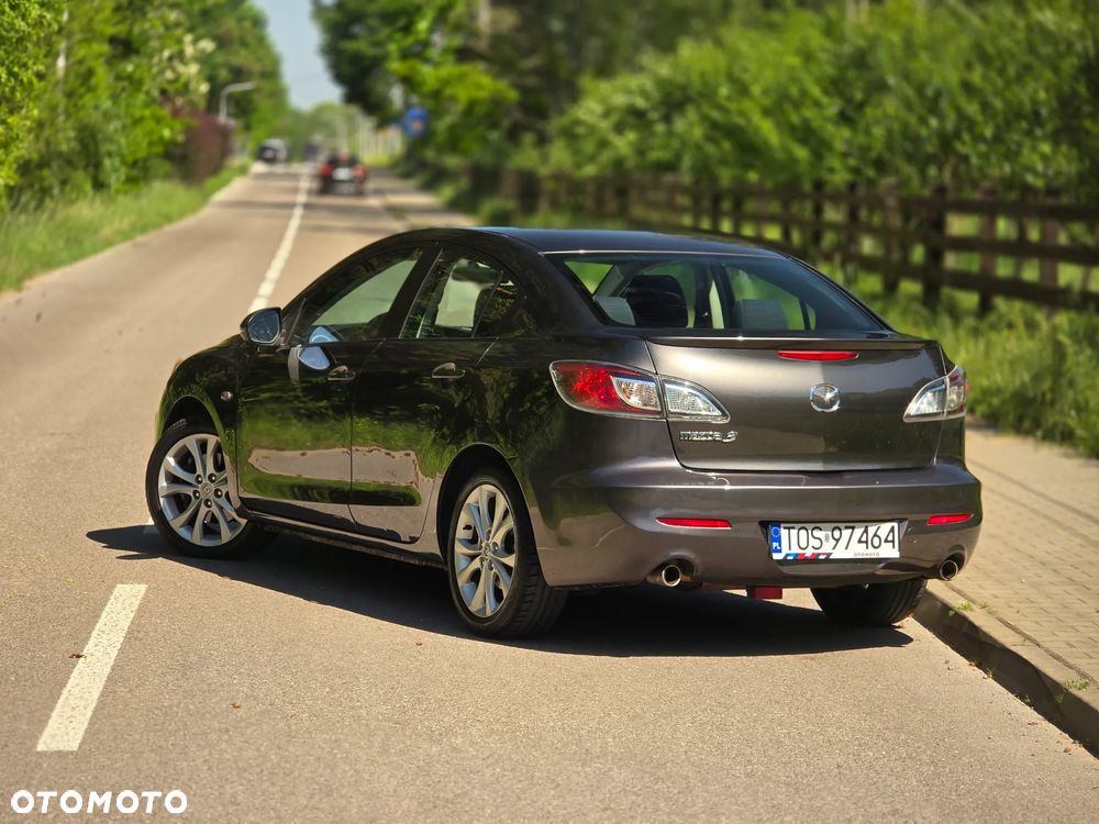 Mazda 3 - 4