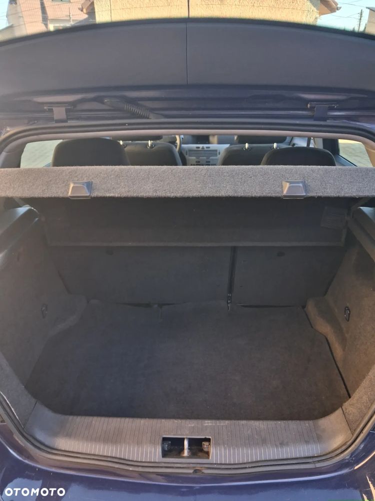 Opel Astra III 1.6 Cosmo - 10