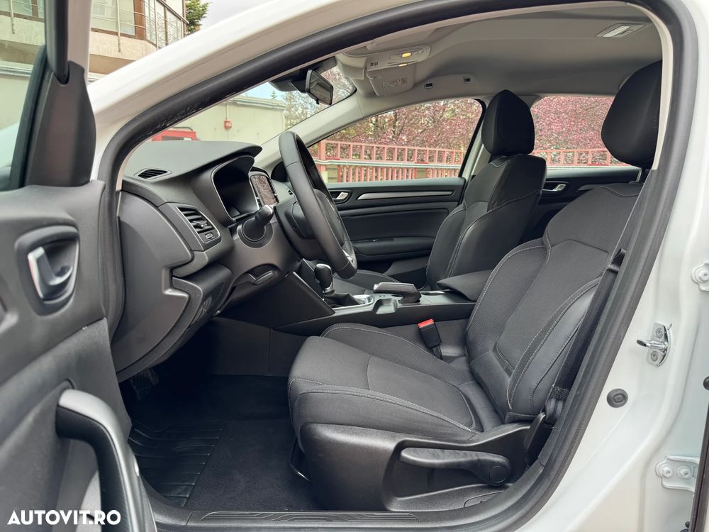 Renault Megane BLUE dCi 115 EDC Techno - 12