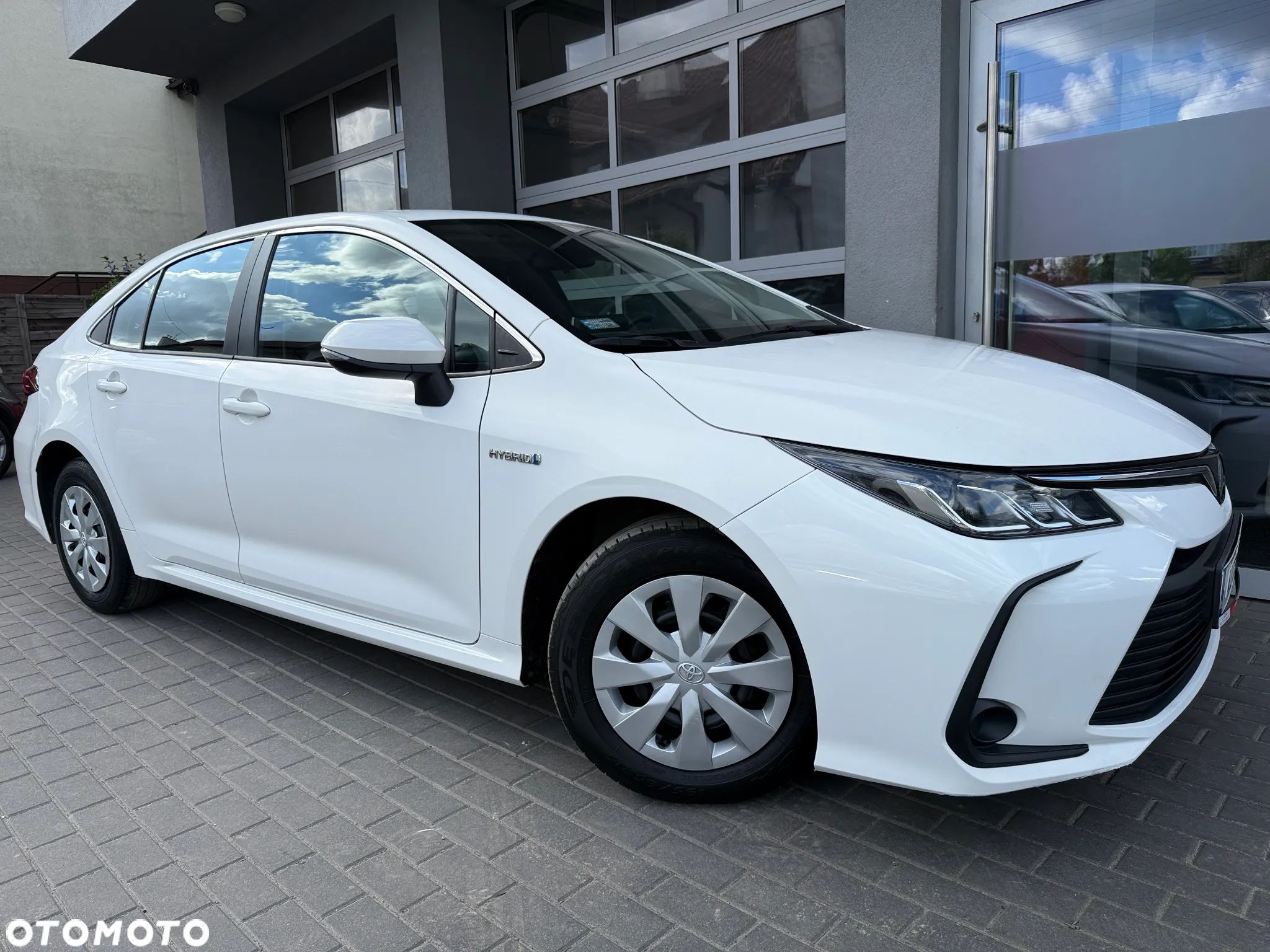 Toyota Corolla 1.8 Hybrid Comfort - 1