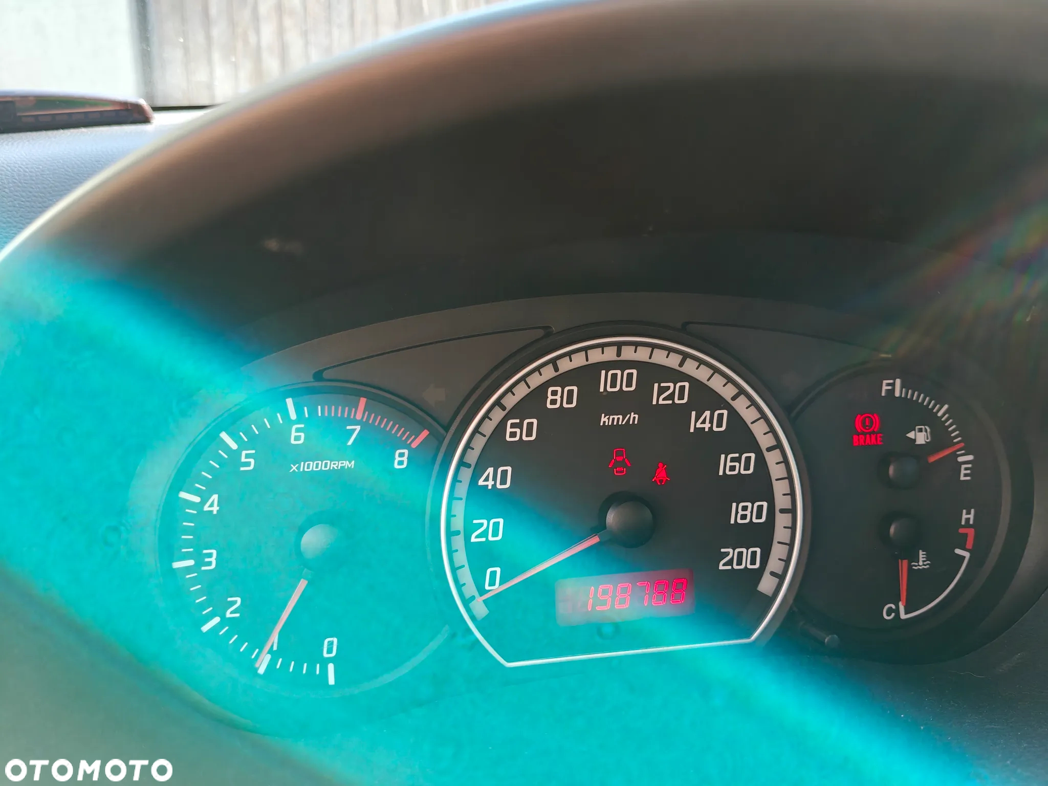Suzuki Swift - 4
