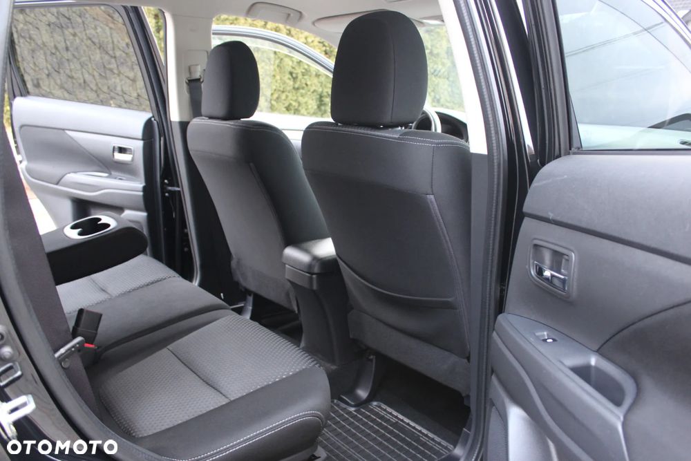 Mitsubishi Outlander 2.0 2WD Edition - 19