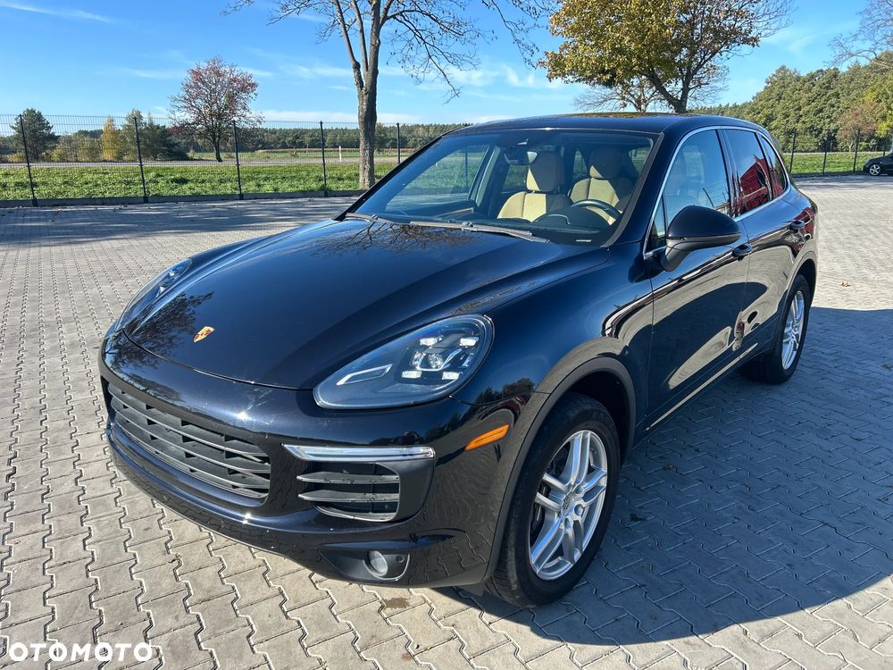 Porsche Cayenne Standard - 1