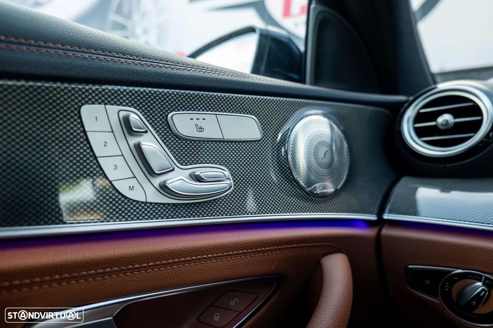 Mercedes-Benz E 300 de 4Matic T 9G-TRONIC AMG Line - 26