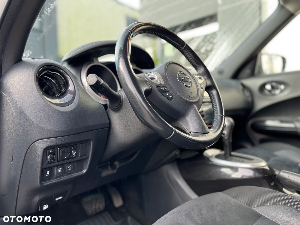 Nissan Juke 1.6 N-Connecta Xtronic - 15