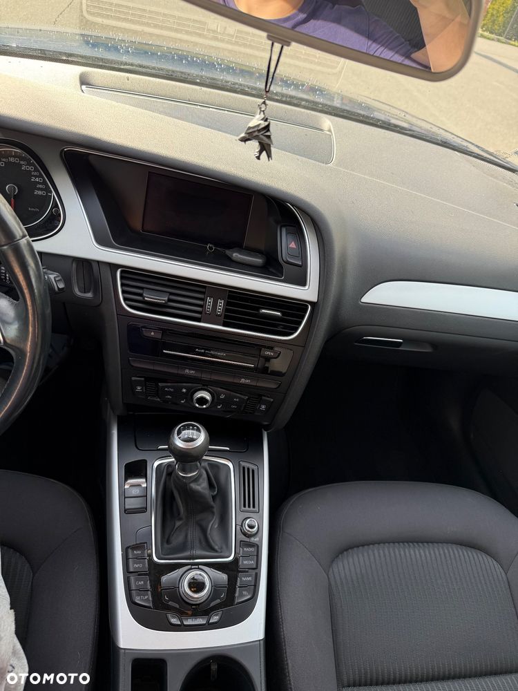 Audi A4 Avant 2.0 TDI - 14