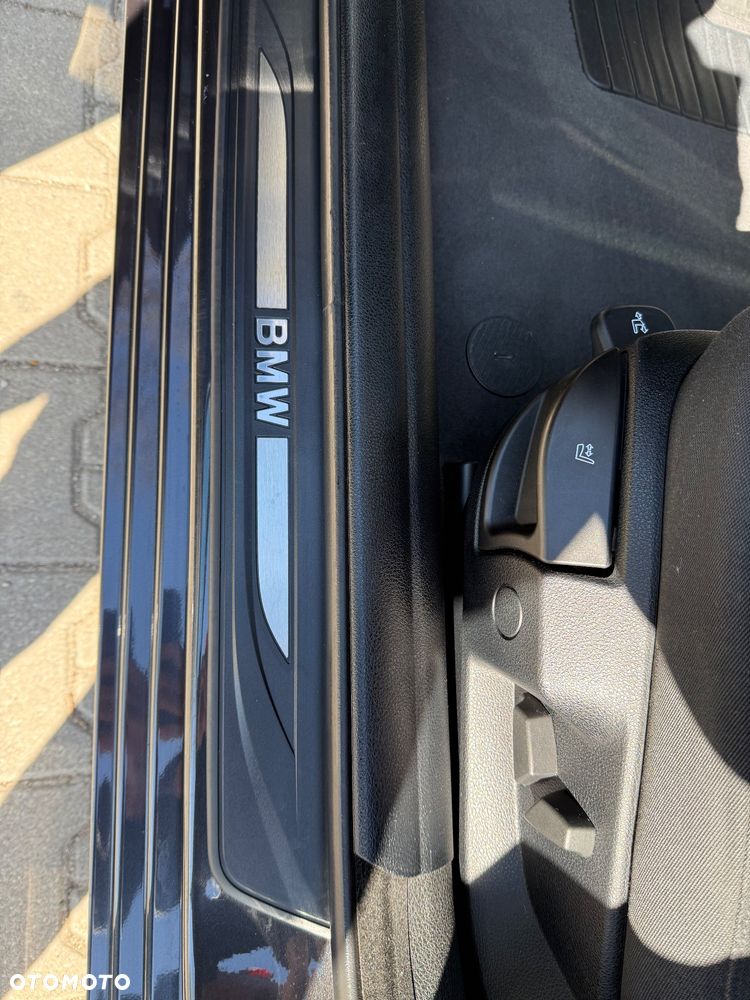 BMW Seria 5 520d - 13