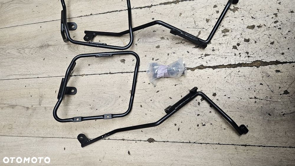 Stelaż pod sakwy boczne Kappa TST4118K Kawasaki Z900 (17-23) - 8