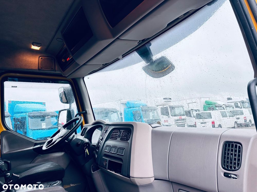 DAF LF 220 / KABINA SYPIALNA / WINDA - 19