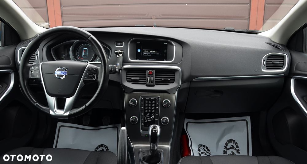 Volvo V40 T2 - 21