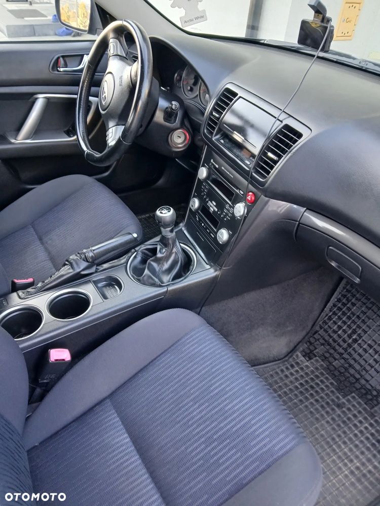 Subaru Legacy - 10