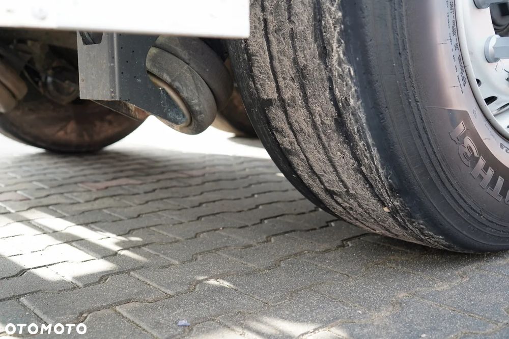 Benalu WYWROTKA / 27 m3 / ALUMINIOWA / OŚ PODNOSZONA / WAGA: 5 100 KG /  ELEKTRYCZNA PLANDEKA - 16