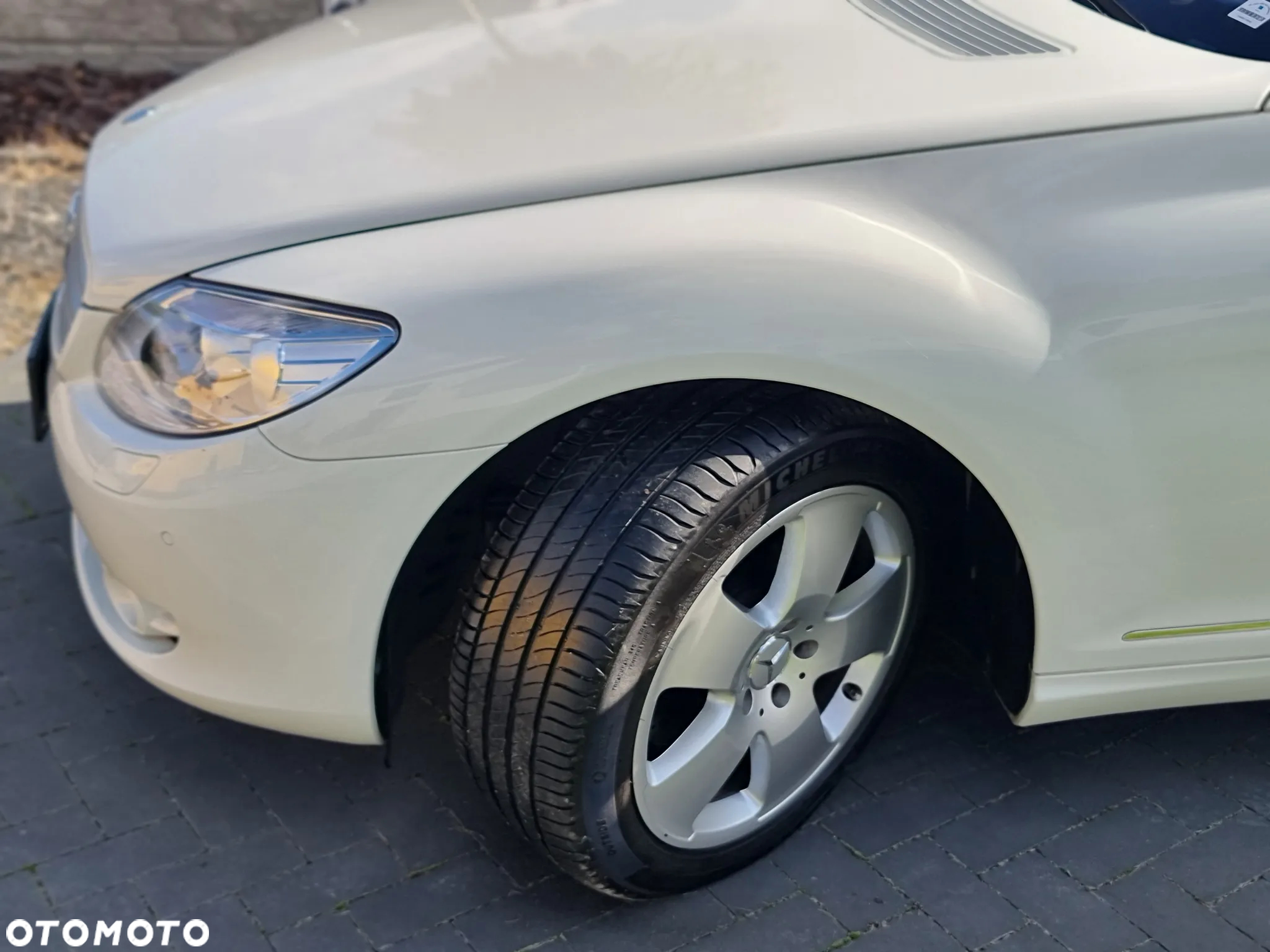 Mercedes-Benz CL - 10