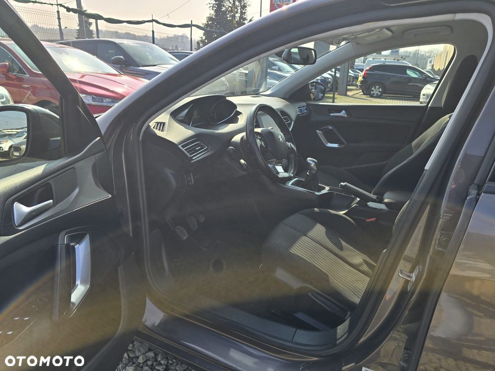 Peugeot 308 1.2 PureTech Active S&S - 10